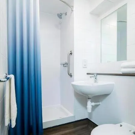 Travelodge Dreghorn Отель Эдинбург