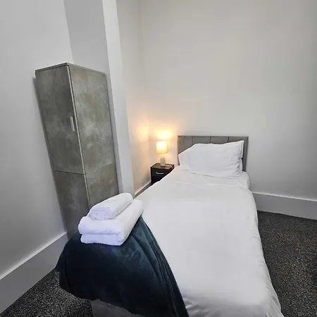 Edinburgh City Hotel Hotel 4*