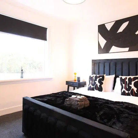 Deluxe 3 Bed, Sleeps 8, Free Parking, Edinurgh Dom wakacyjny