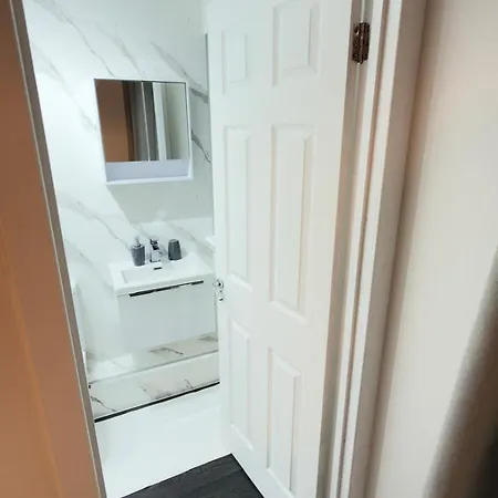 3 En-suite With Double Bed *