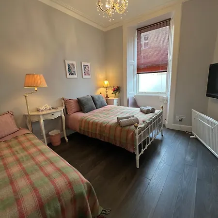 Haymarket Hub - 3 Min To Bus, Tram & Train 3*