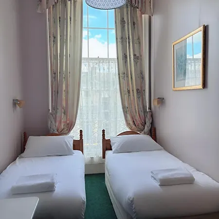 Гостевой дом Hanover House