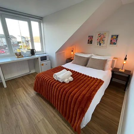Longstone House 홈스테이