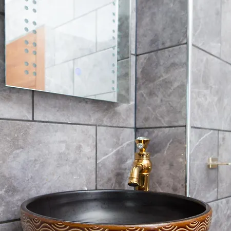 別荘 Luxurious Townhouse With Hot Tub エディンバラ
