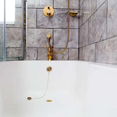 Luxurious Townhouse With Hot Tub Casa de Férias *