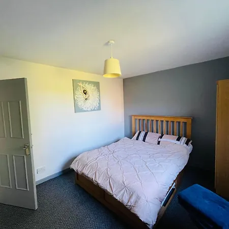 아파트 3 Bed Flat Gorgie Road