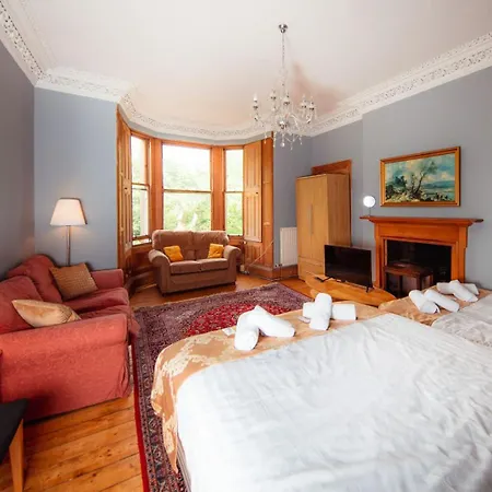 Cosy 4 Bdrm By Meadows * Edimburgo