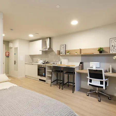 아파트 Norton Living & En-suites