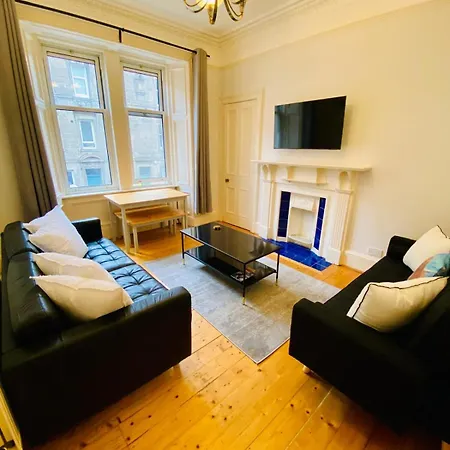 Roseburn Place With 2 Spacious Double Bedrooms