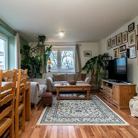Charming 2br W Balcony & Free Parking - Pass The Keys