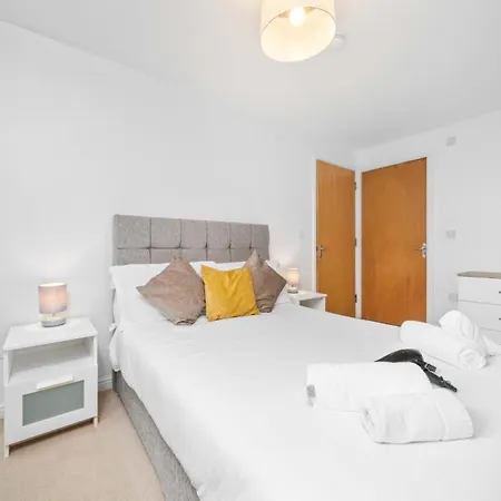 Cosy 2-bed Sleeps 4 * Эдинбург