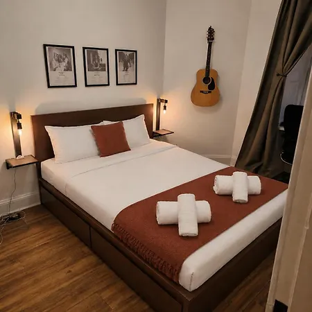 شقة Stylish Newly-renovated 1br Flat Near Centre *