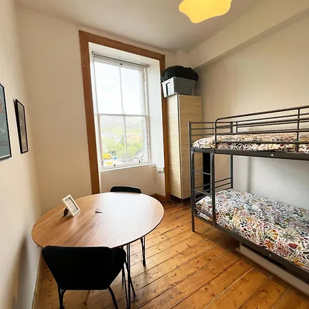 Flat, Arthur Seat View, Walking Distance To Castle * Edinburgh