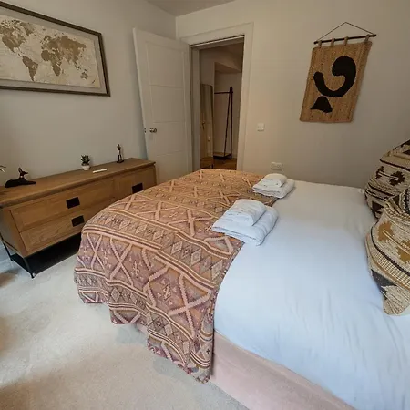 Апартаменты Stylish 1 Bed In Centre *