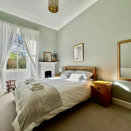 Peaceful Festival Retreat - Main Door Garden Flat Apartamento Edimburgo