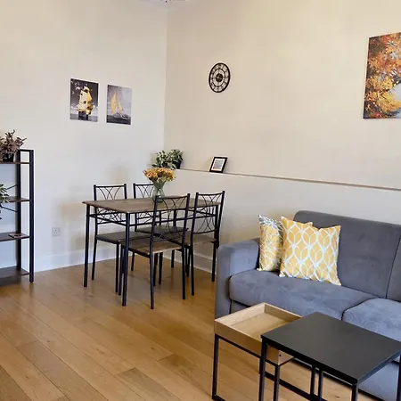 Διαμέρισμα Lovely Immaculate Flat By Meadows Εδιμβούργο