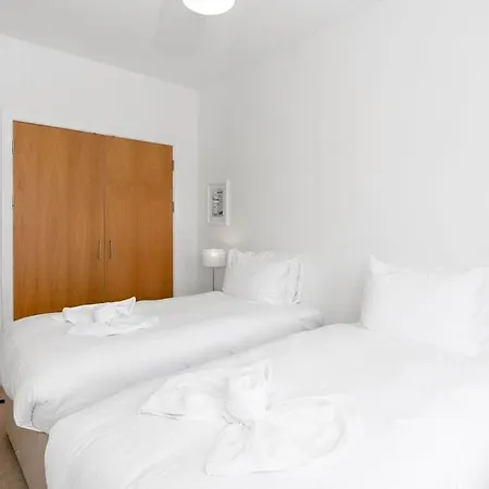 Apartamento Guestready - Modern Comfort In