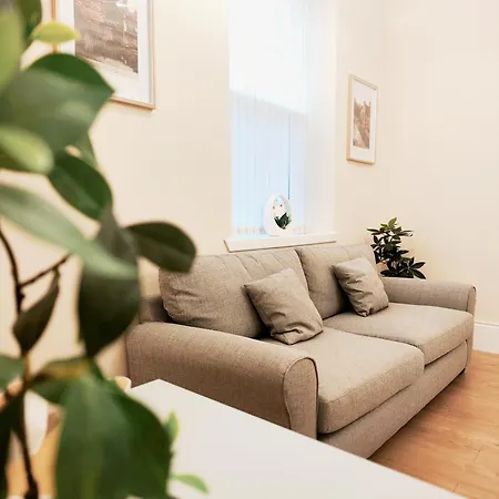 아파트 Charming 2br *