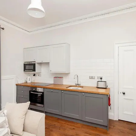 Apartamento Stylish West End 1-bed - Prime Location Edimburgo