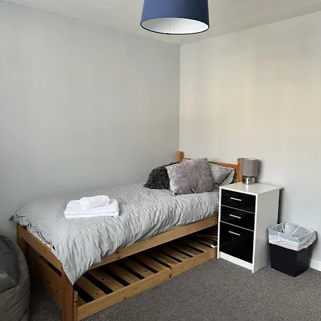 Apartamento Edinburgh, Morningside Area, 3 To 4 Bedroom, Free On Road Parking Edimburgo
