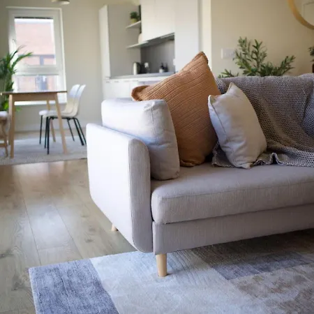 Lovely 2 Bed Apartment, Sleeps 6, アパート エディンバラ