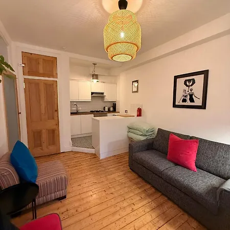 Apartamento Bright In Leith