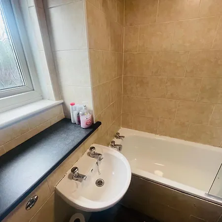 Appartement 3 Bed Flat Gorgie Road *