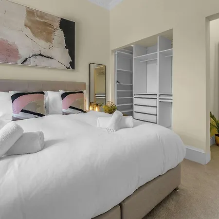 Apartamento Private Patio & Bbq Walk To Tram Heart Of Centre *