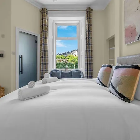Apartamento Private Patio & Bbq Walk To Tram Heart Of Centre Edimburgo