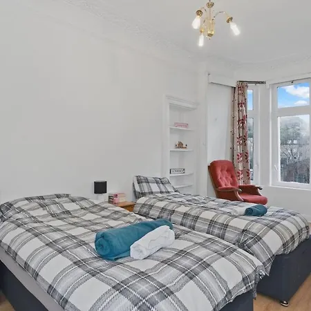 Meadowbank 2br Walk To Holyrood & Arthur's Seat 아파트 *