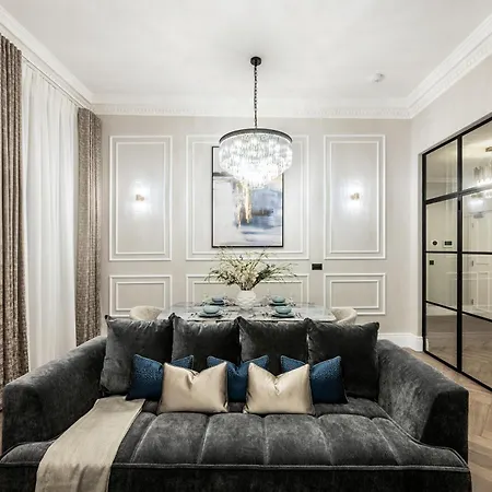 Sovo - Luxury Georgian Centre 아파트 *