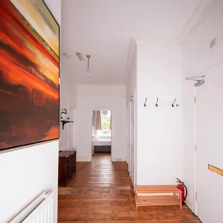 Apartamento Cosy 4 Bdrm By Meadows *