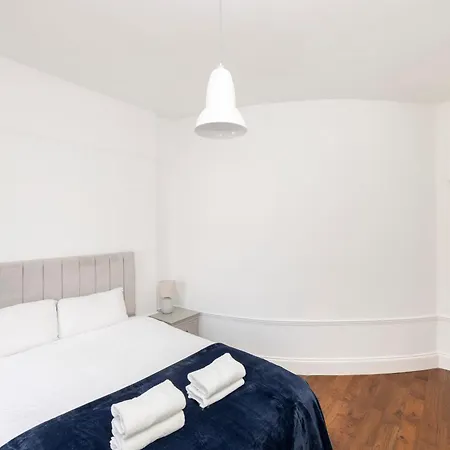 Apartamento Stylish West End 1-bed - Prime Location