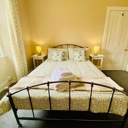 Roseburn Place With 2 Spacious Double Bedrooms Edimburgo