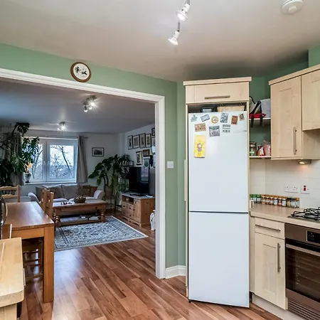 Charming 2br W Balcony & Free Parking - Pass The Keys アパート エディンバラ