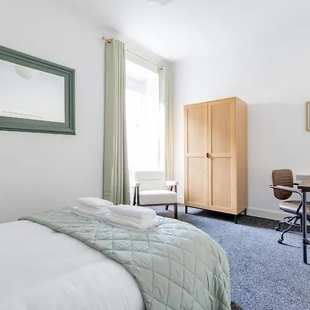 Stylish 1 Bed Leith Near Shore & Tram Apartamento *