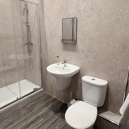 2 Bedrooms Leith Walk Apartamento Edimburgo