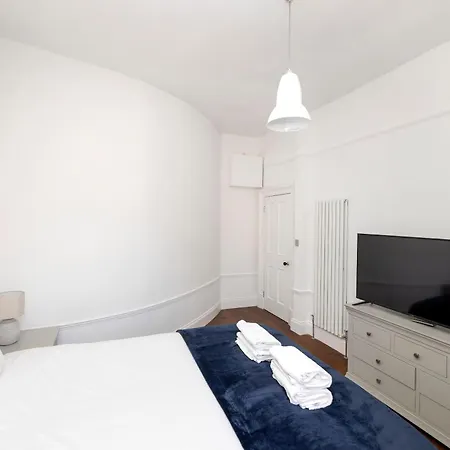 Stylish West End 1-bed - Prime Location Apartamento *