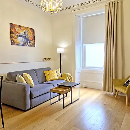 Lovely Immaculate Flat By Meadows Διαμέρισμα