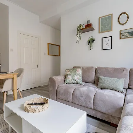 Stylish 1 Bed Leith Near Shore & Tram Apartamento *