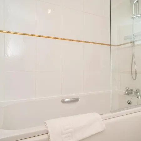 Charming 2br W Balcony & Free Parking - Pass The Keys アパート エディンバラ