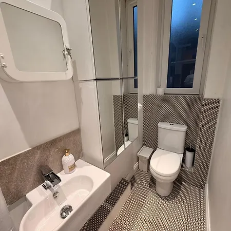 Apartamento Bright In Leith Edimburgo
