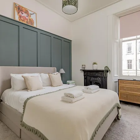 Stockbridge Little Gem, Central, Sleeps 3