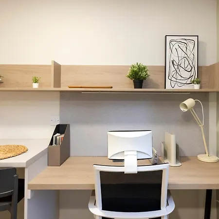 아파트 Norton Living & En-suites *