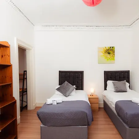 Cosy 2 Bdrm In Centre Of Apartamento *
