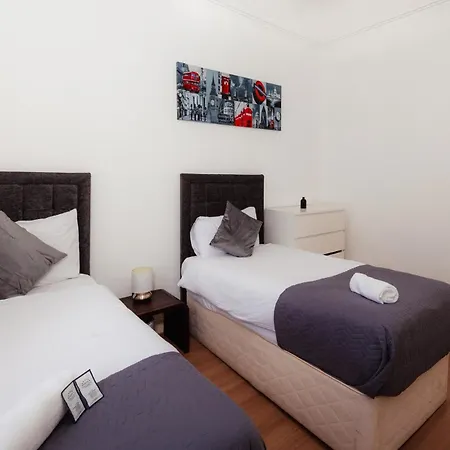 Cosy 2 Bdrm In Centre Of Apartamento Edimburgo