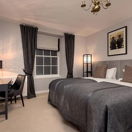 The Fetlock At Hill Square Апартаменты