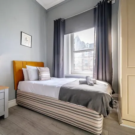 The Street Retreat Sleep 6, Centre! Daire Edinburgh