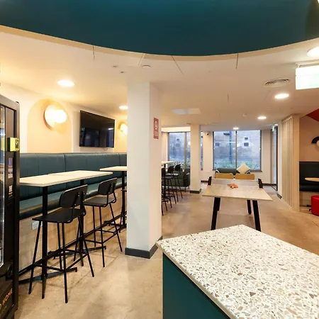 Norton Living & En-suites 아파트