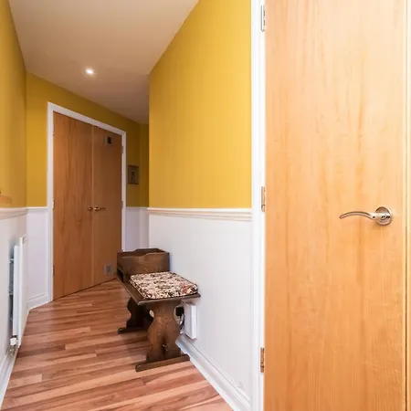 アパート Charming 2br W Balcony & Free Parking - Pass The Keys エディンバラ